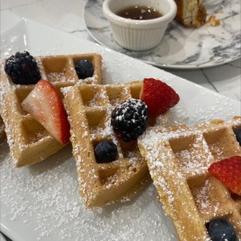 Mimosa Cafe - Chicken and waffle's and Belgian waffles - Breakfast & Brunch Near Me - Bakersfield, California