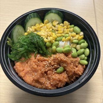 Sapporo Ramen & Sushi @Canal Side Food Hall - Spicy Tuna Bowl - Sushi Bars Near Me - Cambridge, Massachusetts