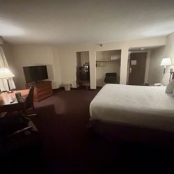 Fifth floor suite