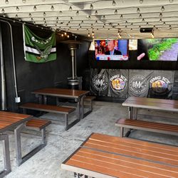 OMG Burgers and More - Dining area