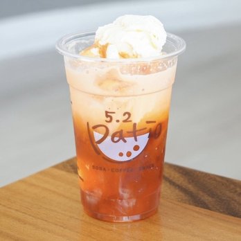 5.2 Patio - Thai tea float - Coffee & Tea Near Me - La Crescenta, California