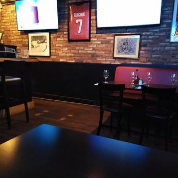 Pubblico Eatery - Inside the pub - Sports Bars Near Me - Ottawa, Ontario