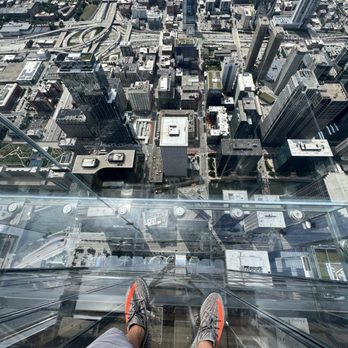 Skydeck Chicago - Skydeck - Observatories Near Me - Chicago, Illinois