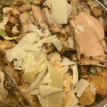 Punto Rojo - Chicken Ceasar had NO cheese or Ceasar dressing?? I had to add my own cheese... salad was $14.95!!!!! - Colombian Near Me - Queens, New York