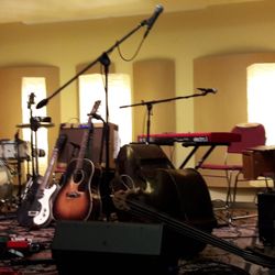 WYEP 91.3 - Some serious music is about to take place.
