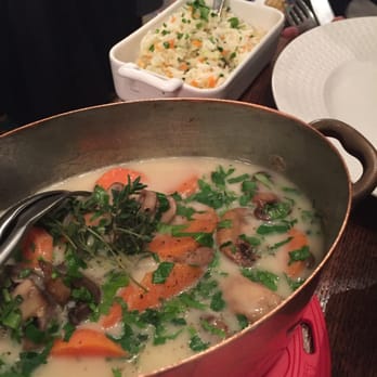 Les Papilles - Veal shoulder stew - Wine Bars Near Me - Paris, 75