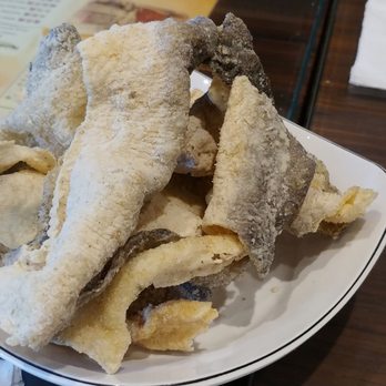 Big Trio Wonton Noodle - Fried Fish Skins!!!! - Chinese Near Me - Markham, Ontario