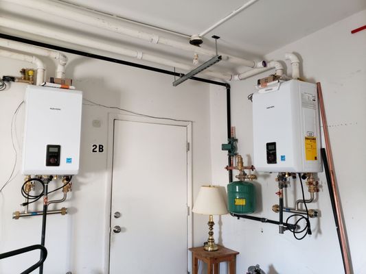 Tiulux Plumbing Logo