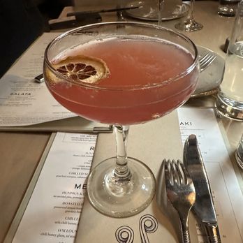 LÝRA - Hera's elixir - Greek Near Me - Chicago, Illinois