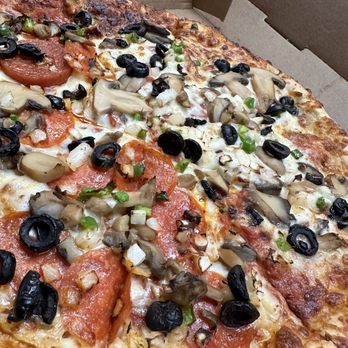 Raleigh Dicount Tabacoo - "Large original pizza " - Pizza Near Me - Memphis, Tennessee