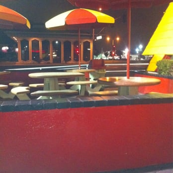 Wienerschnitzel - Out door seating. - Hot Dogs Near Me - Garden Grove, California