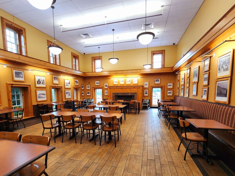 SOUTH MIDWAY SERVICE PLAZA Updated October 2024 97 Photos & 54