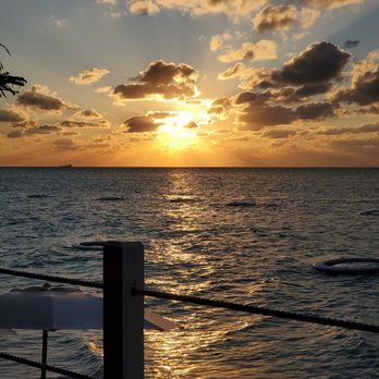 Marriott Grand Cayman - Resorts Near Me - Salinas, California