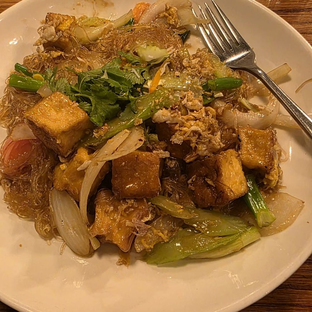 90 Degrees Bangkok Cafe and Bar - Tofu low carb glass noodle dish - Thai Near Me - Bothell, Washington