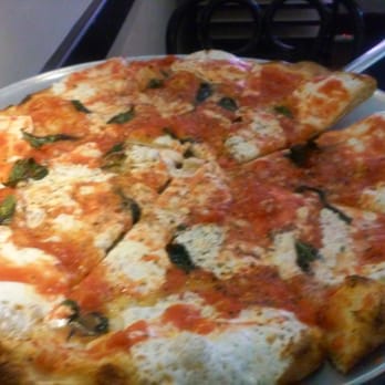 Juliana's - The classic basil - Pizza Near Me - Brooklyn, New York Juliana's - The classic basil - Pizza Near Me - Brooklyn, New York
