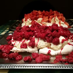 J Jackson & Sons - Strawberry and raspberry pavlovas