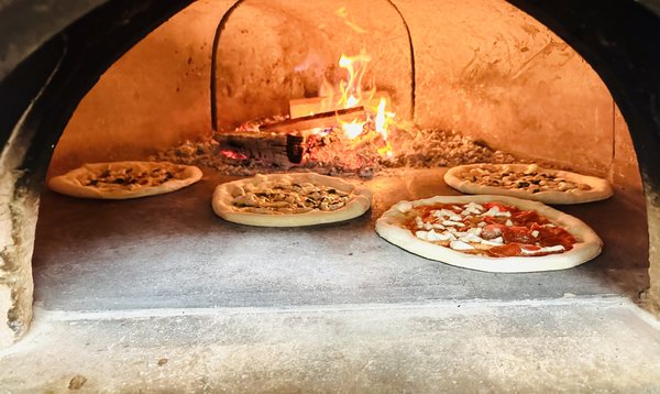 Mikes Pizzeria - Traditional Wood Fired Neapolitan style by null