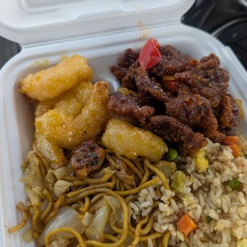 Panda Express - Plate w/ Half fried rice, half chow mein noodles, honey walnut shrimp and bejing beef - Chinese Near Me - Houma, Louisiana