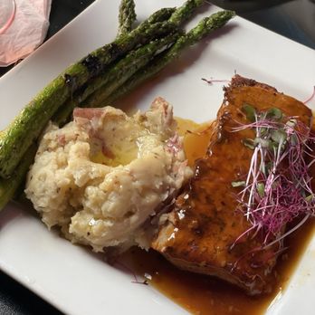 MAD LOVE eat + drink - Ginger mahi mahi with garlic mashed potatoes and asparagus - Burgers Near Me - Madison, Indiana MAD LOVE eat + drink - Ginger mahi mahi with garlic mashed potatoes and asparagus - Burgers Near Me - Madison, Indiana