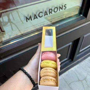 Secret Recipe - Raspberry lemon macaron, key lime pie macaron, salted caramel macaron, Biscoff macaron - Desserts Near Me - Louisville, Kentucky Secret Recipe - Raspberry lemon macaron, key lime pie macaron, salted caramel macaron, Biscoff macaron - Desserts Near Me - Louisville, Kentucky