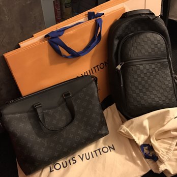 Louis Vuitton - Michael Backpack in Damier Infini leather and the Briefcase a Explorer in Monogram Eclipse. - Luggage Near Me - Paris, 75 Louis Vuitton - Michael Backpack in Damier Infini leather and the Briefcase a Explorer in Monogram Eclipse. - Luggage Near Me - Paris, 75