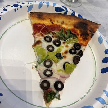 Skybox Taphouse - Veggie pizza - Pizza Near Me - Honolulu, Hawaii