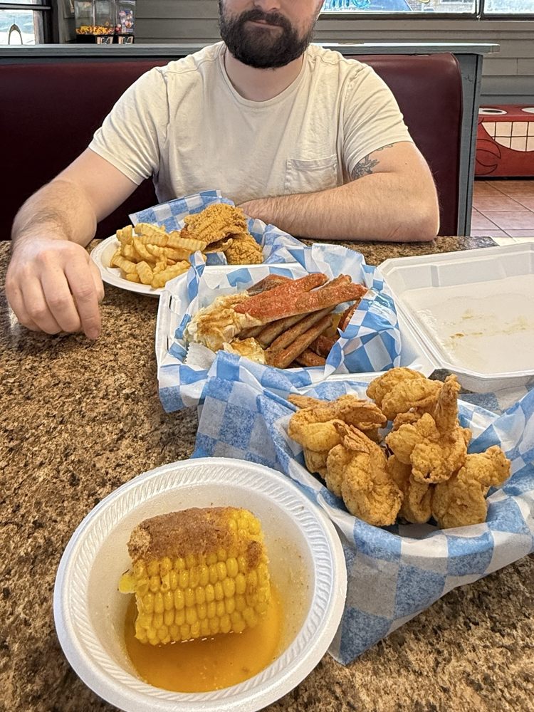 C & C Crab Shack Logo