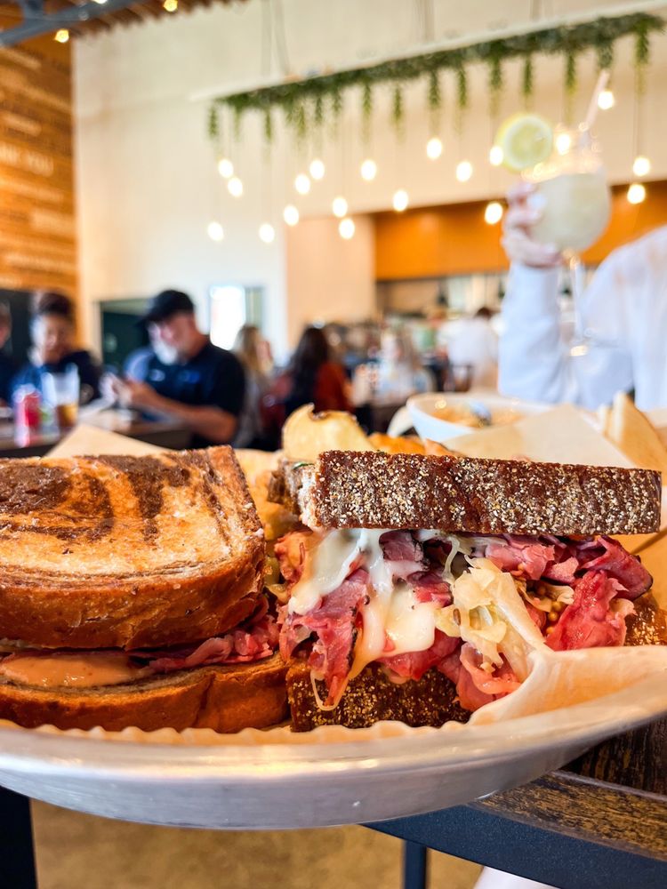 THE ROGUE ROUNDABOUT Updated October 2024 52 Photos & 45 Reviews