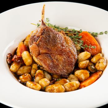 Graffiti's - Duck - Italian Near Me - Kanata, Ontario