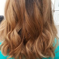 Styleout - Haircut and color by Vanessa
