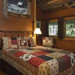 Nantahala River Lodge - Nantahala River Lodge Guest Bedroom with Handmade Bed and Furniture