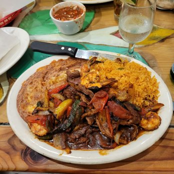 Enrique's Mexican Restaurant - Shrimp and Steak Fajitas with refried beans and rice - Mexican Near Me - Long Beach, California