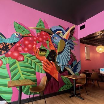 Café Más - Hand painted mural - Coffee & Tea Near Me - Chicago, Illinois