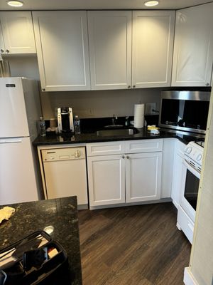 The Windsor Suites by null