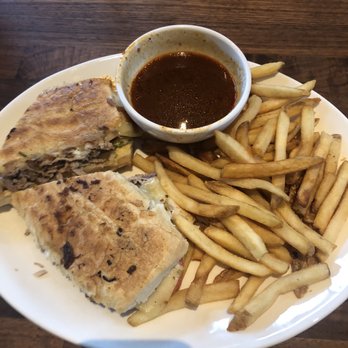 Yard House - Cuban - New American Near Me - Bakersfield, California