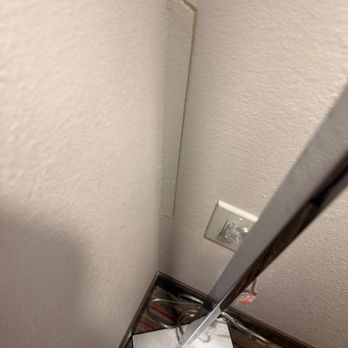 Hampton Inn & Suites Mansfield - Walls are coming apart. - Hotels Near Me - Mansfield, Texas Hampton Inn & Suites Mansfield - Walls are coming apart. - Hotels Near Me - Mansfield, Texas