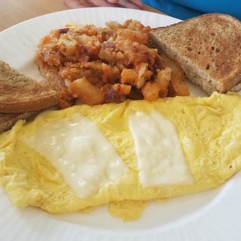 Rick's On 5 - cheese omelet - American Near Me - Wallingford, Connecticut
