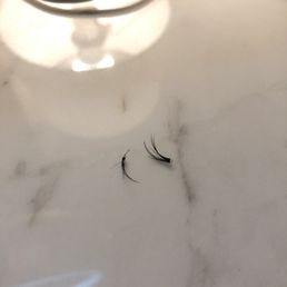 Fake lashes pulled out my 9 real lashes