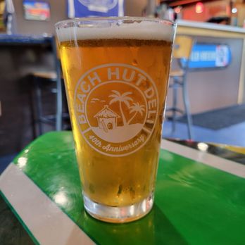 Beach Hut Deli - Some delicious craft beer to wash it down - Delis Near Me - Roseville, California