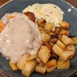 Biscuits & Turkey Sausage Gravy With Eggs