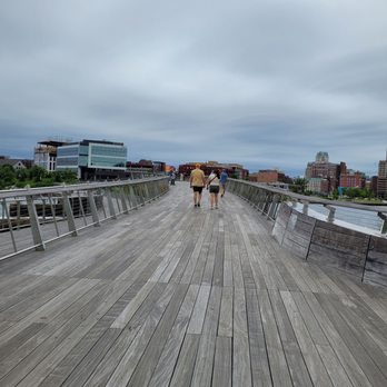 Providence River Pedestrian Bridge - The famous bridge - Landmarks & Historical Buildings Near Me - Providence, Rhode Island Providence River Pedestrian Bridge - The famous bridge - Landmarks & Historical Buildings Near Me - Providence, Rhode Island
