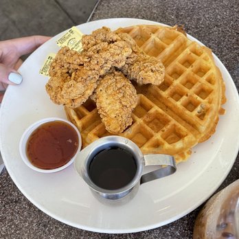 Another Broken Egg Cafe - Chicken n waffle - Breakfast & Brunch Near Me - Burbank, California Another Broken Egg Cafe - Chicken n waffle - Breakfast & Brunch Near Me - Burbank, California