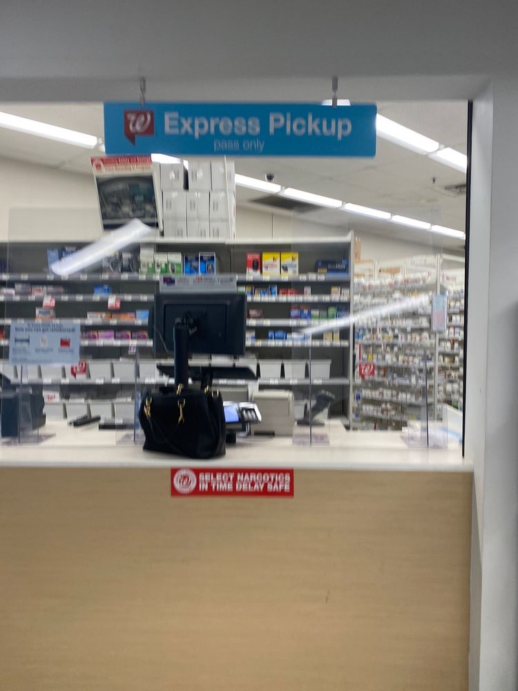 WALGREENS Updated September 2024 7523 Kingston Pike, Knoxville