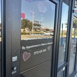 Woodbridge Eye Care - Entrance