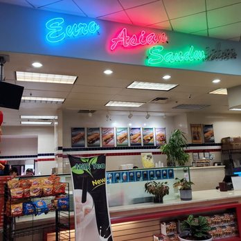 Lee's Sandwiches - Pick up area for drinks - Sandwiches Near Me - Oklahoma City, Oklahoma Lee's Sandwiches - Pick up area for drinks - Sandwiches Near Me - Oklahoma City, Oklahoma