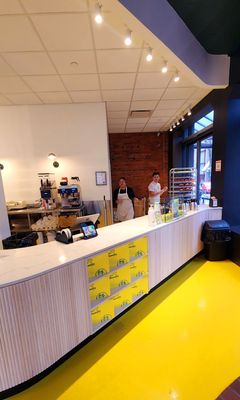 Lee's Donuts Gastown by null