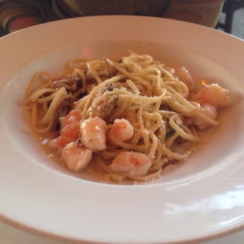 Osteria I Nonni - Pasta with shrimp and mushrooms - Italian Near Me - Mendota Heights, Minnesota Osteria I Nonni - Pasta with shrimp and mushrooms - Italian Near Me - Mendota Heights, Minnesota