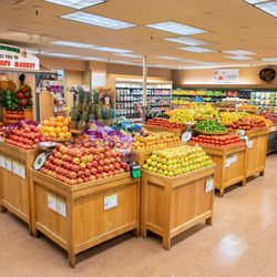 Mollie Stone's - Mollie Stone's Markets Produce in Palo Alto