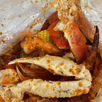 Angry Crab Shack - King crab, snow crab, lobster tails, shrimp, sausage, potatoes and corn for two w/Trifecta seasoning...BOMB!! - Cajun/Creole Near Me - Yuma, Arizona