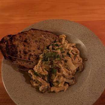 Iron Duck Restaurant - Creamy Fettuccine - American Near Me - Green Bay, Wisconsin